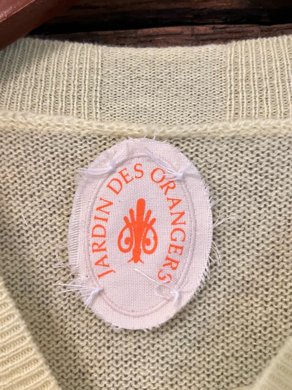 Jardin des Oranges cashmere puff sleeve sweater butter yellow lightweight medium - Picture 3 of 5